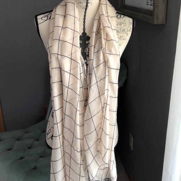 Scarf - Picture 2 of 2